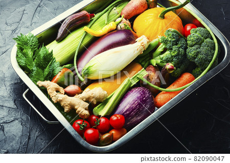 Big set of fresh vegetables Big set of fresh vegetables 82090047
