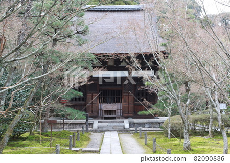 Winter main hall (important cultural property) in Ikkyu-ji, Kyotanabe City, Kyoto Prefecture 82090886