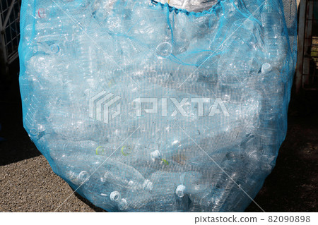 Collection of plastic bottles 82090898