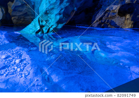 Inazumi underwater cave Inazumi underwater cave 82091749