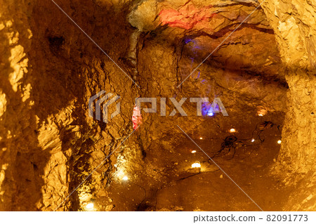 Inazumi underwater cave Inazumi underwater cave 82091773
