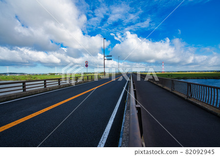 若草大橋收費站和筑波山 若草大橋收費站和筑波山 82092945