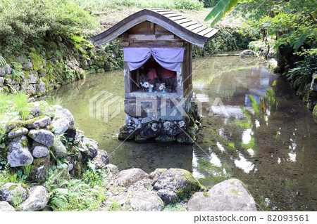 Uriwari Shimizu Ichijodani Asakura Ruins (Fukui City, Fukui Prefecture) Uriwari Shimizu Ichijodani Asakura Ruins (Fukui City, Fukui Prefecture) 82093561