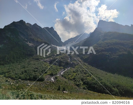 Summer mountain valley canyon panorama 82094016