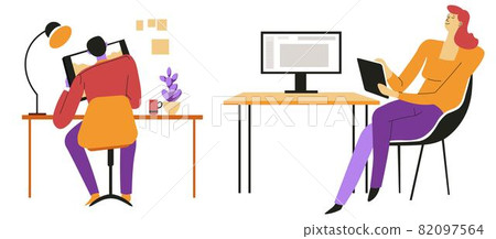 People working or studying from home freelancers People working or studying from home freelancers 82097564