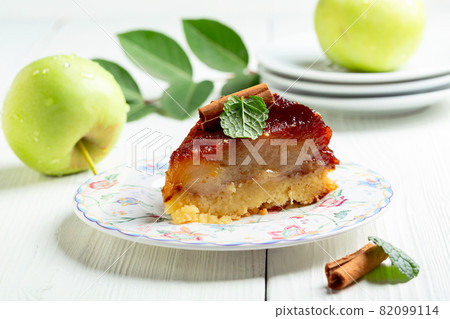 Piece of apple pie inside out. Piece of apple pie inside out. 82099114