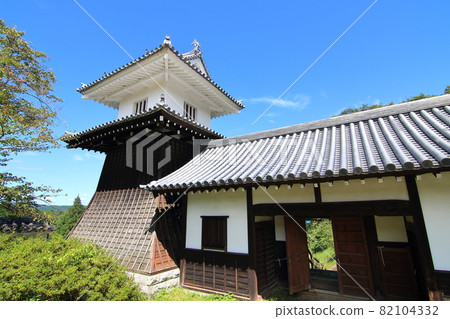 Iwamura Castle Taiko Tower under the clear sky 82104332