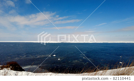 鄂霍次克海在冬天 82110441