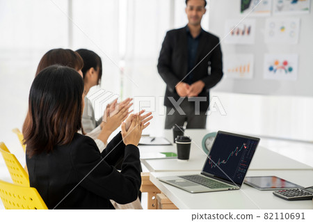 Stock Market Trading Stock Market Trading 82110691