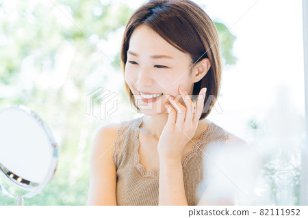 美女形象 82111952