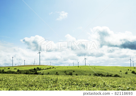 Hokkaido A large group of windmills that receive the wind at the northernmost tip of Japan 82118693