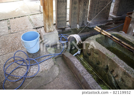 大阪千日前水掛不動尊法善寺井 82119932