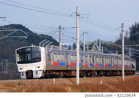 811 系列 0 系列 4 節車廂 82120634