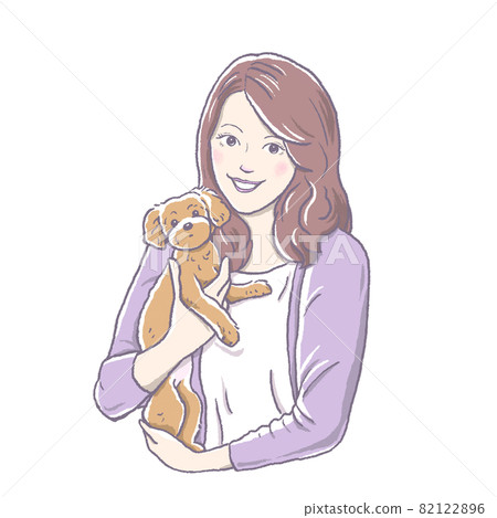 擁抱玩具獅子狗小狗的一個微笑的少婦 擁抱玩具獅子狗小狗的一個微笑的少婦 82122896