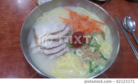 濟州島肉麵 82123171