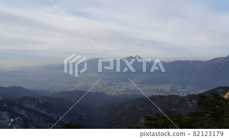 Bukhansan Seoul city as seen from Suraksan Mountain 82123179