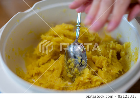 手工製作的紅薯 手工製作的紅薯 82123315