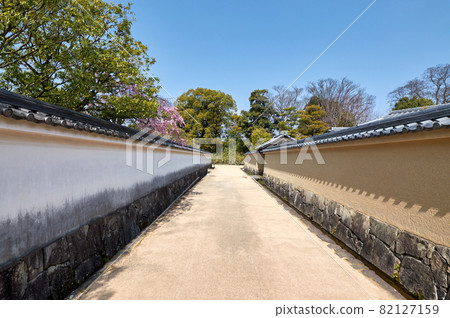 Koko-en Japanese garden in Himeji, Japan 82127159