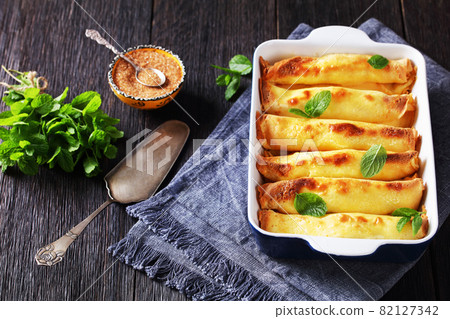 blintz, rolled filled with cottage cheese pancakes 82127342