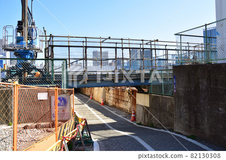 高輪橋立交橋下區路的風景 高輪橋立交橋下區路的風景 82130308