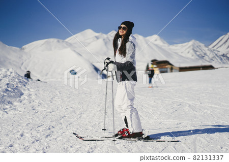 woman in ski resort in colorado 82131337