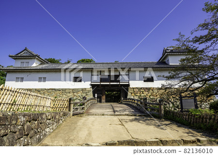 Hikone Castle Balance Tower and Corridor Bridge Hikone City, Shiga Prefecture 82136010