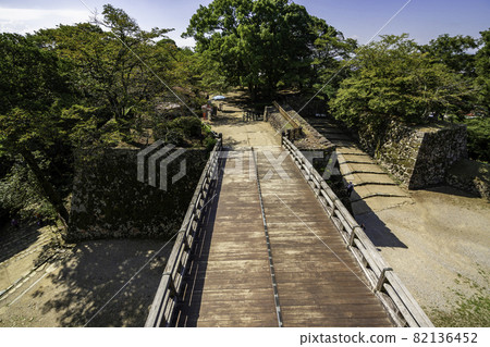 Hikone Castle Corridor Bridge, Hikone City, Shiga Prefecture 82136452