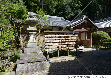 奈良縣生駒市寶山寺奧之院 82139720