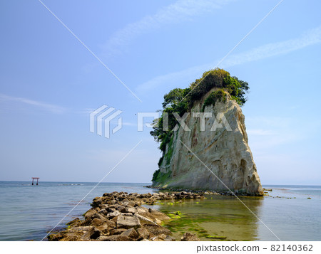 Ishikawa / Suzu / Mitsukejima (Gunkanjima) Ishikawa / Suzu / Mitsukejima (Gunkanjima) 82140362