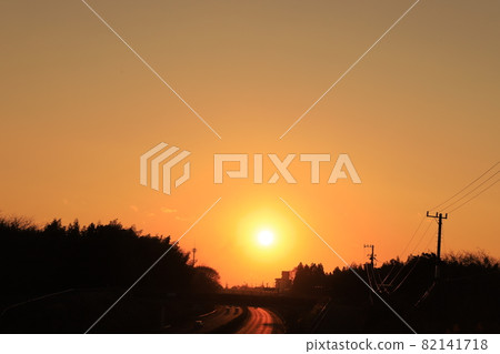 Higashi Kanto Expressway and sunset Higashi Kanto Expressway and sunset 82141718