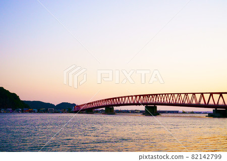 Akkeshi Ohashi at dusk 82142799