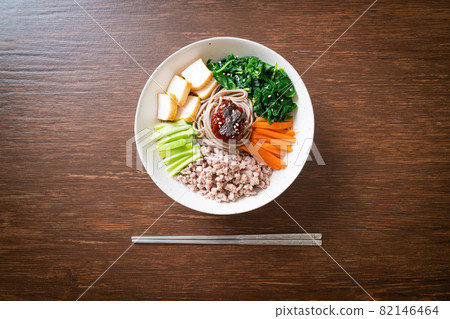 Korean spicy cold noodles 82146464