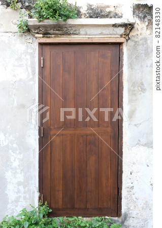 Vintage wooden door Vintage wooden door 82148330