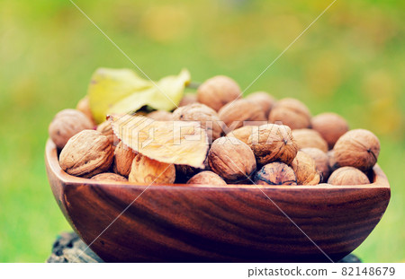 Nuts Nuts 82148679