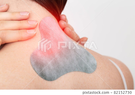 Medical plaster for relieving pain in the neck and spine. Anti-inflammatory with analgesic effect, elimination of muscle spasm in the girl's neck Medical plaster for relieving pain in the neck and spine. Anti-inflammatory with analgesic effect, elimination of muscle spasm in the girl's neck 82152730