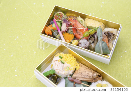 Luxurious bento 82154103