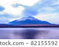 富士山和山中湖子 82155592