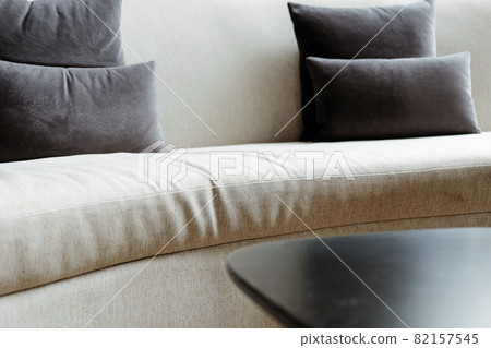 Living Room. Living Room. 82157545