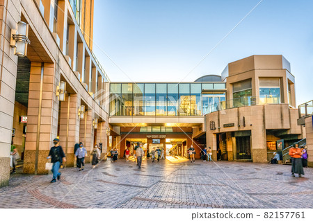 東京東急公司三軒茶屋站世田谷的街景 82157761
