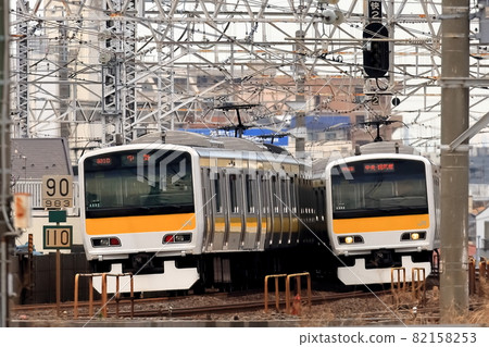 Stop at Sobu Line stations Stop at Sobu Line stations 82158253