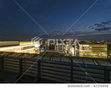 福岡 JR Hakata City Rooftop Tsubame no Mori Hiroba 從觀景台/福岡,日本的景色 福岡 JR Hakata City Rooftop Tsubame no Mori Hiroba 從觀景台/福岡,日本的景色 82158858
