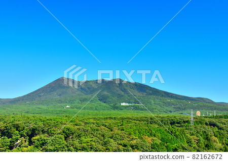 Mt. Nasu seen from Nasushiobara Mt. Nasu seen from Nasushiobara 82162672