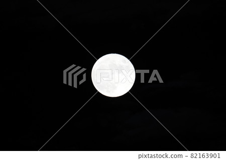 Mid-Autumn Moon (Harvest Moon) 82163901