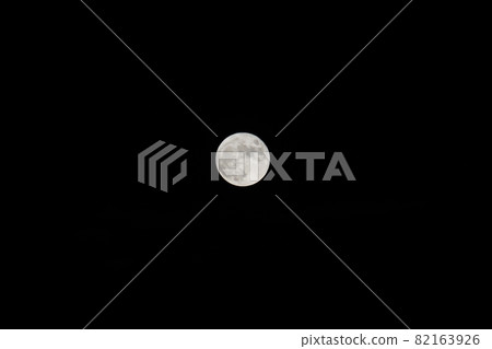 Mid-Autumn Moon (Harvest Moon) Mid-Autumn Moon (Harvest Moon) 82163926