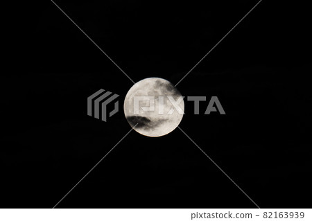 Mid-Autumn Moon (Harvest Moon) 82163939