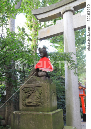 Mabashi Inari Shrine (Dazzling Narijinja) 主要方法的狐狸 82163950
