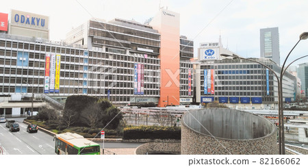 新宿車站廣場迴轉 新宿車站廣場迴轉 82166062