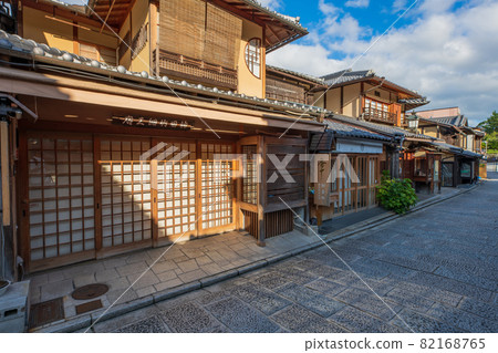 京都三寧坂二寧坂周邊的街景 京都三寧坂二寧坂周邊的街景 82168765