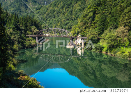 Kaneyama Town, Fukushima Prefecture, No. 4 Tadami River Bridge 82171974
