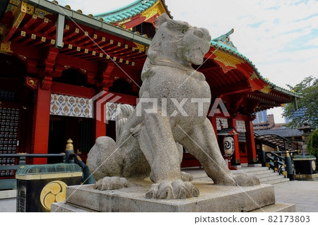 Kanda Myojin Shrine and guardian dog (Aun) 82173803